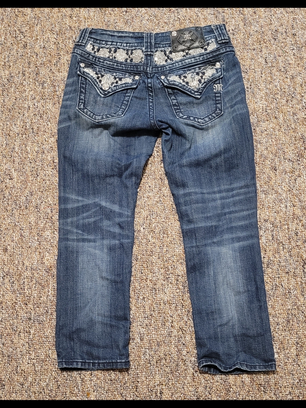 Miss Me Women's Dark Wash Boyfriend Capri Jeans Size 27 - Picture 4 of 8